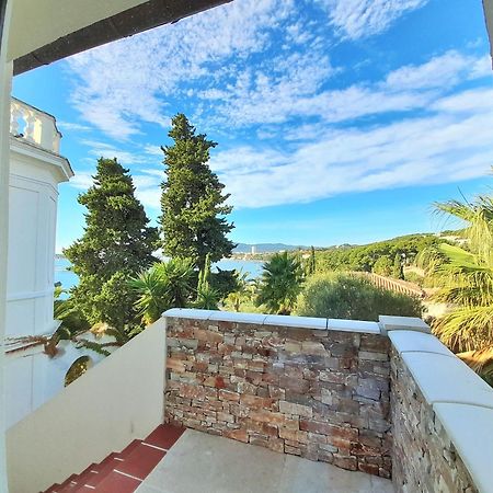 Villa-Chateau Les Terrasses - Tamaris, Plage Des Sablettes, Mer Au Bas De La Propriete La Seyne-sur-Mer Buitenkant foto