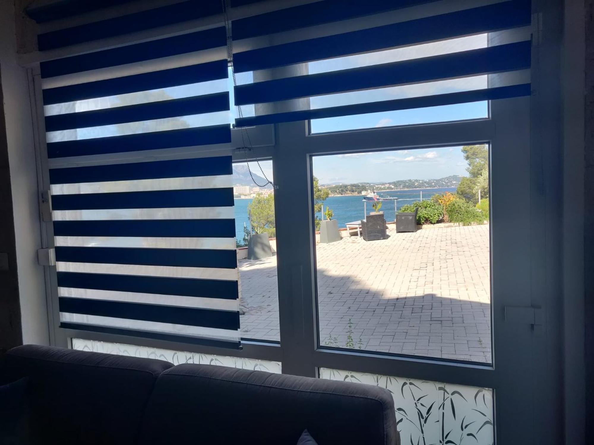 Villa-Chateau Les Terrasses - Tamaris, Plage Des Sablettes, Mer Au Bas De La Propriete La Seyne-sur-Mer Buitenkant foto